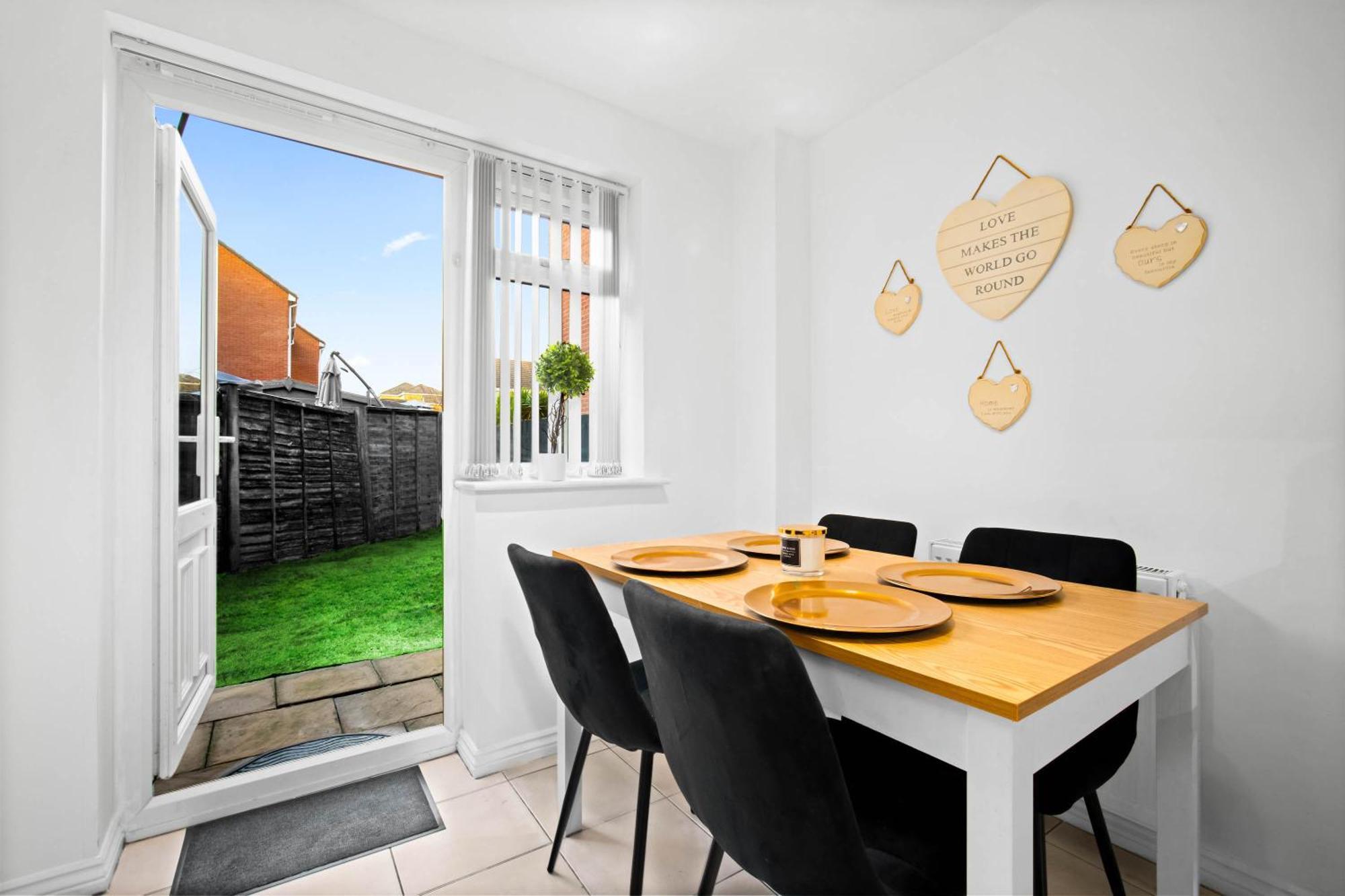 Harmony House 3 Bedroom New Build For Families, Contractors, Black Country Museum Sleeps 6 Tipton Luaran gambar